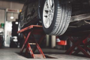 5 Warning Signs for Tire Repairs
