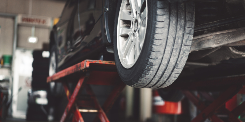 5 Warning Signs for Tire Repairs 